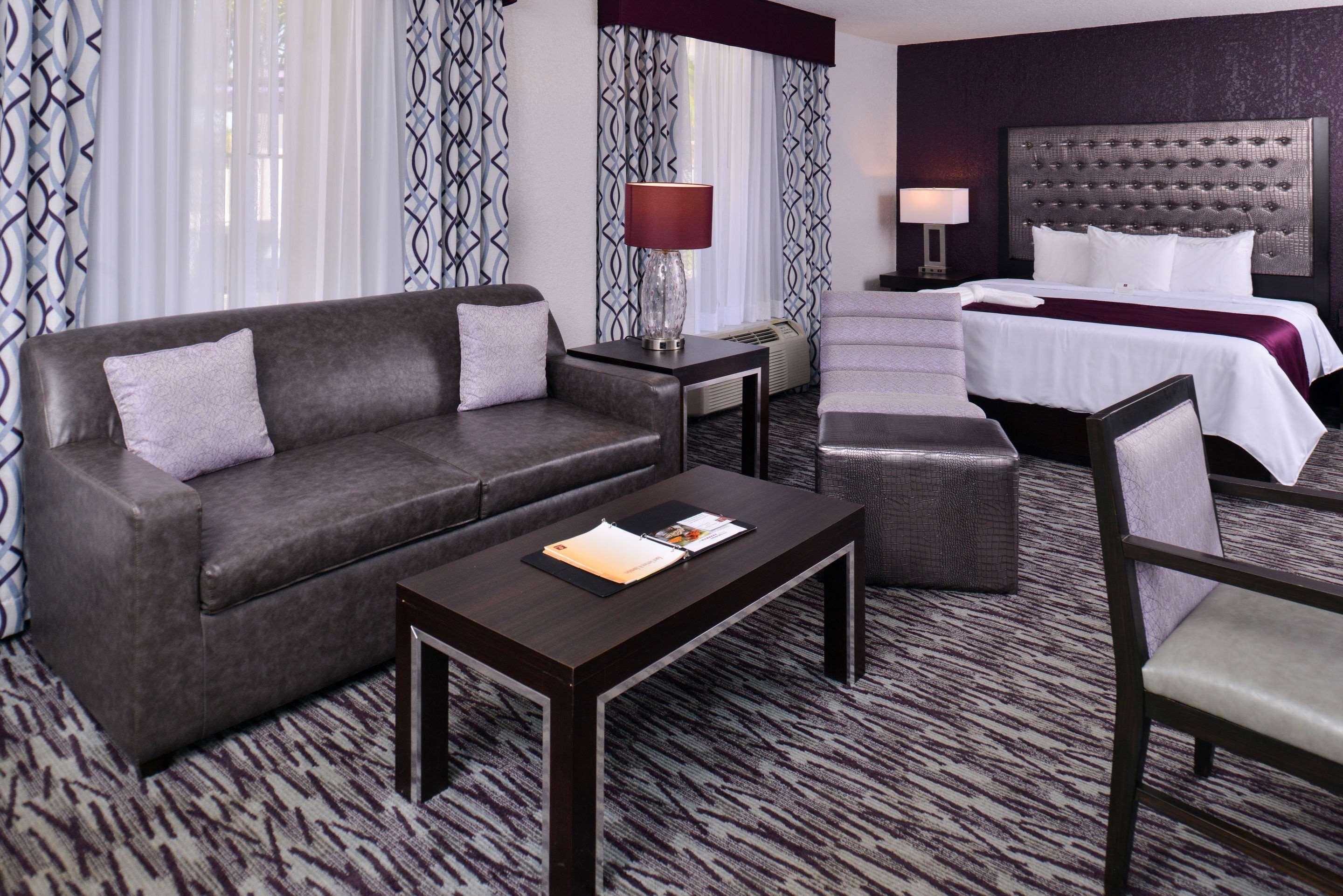 Clarion Inn & Suites Across From Universal Orlando Resort Eksteriør bilde